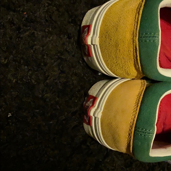 Sneakers - Picture 2 of 3